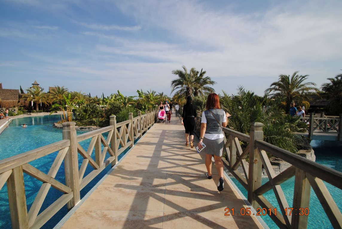 imagini hotel ROYAL WINGS LARA